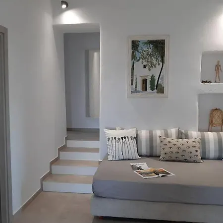 κυκλαδίτικη παραδοσιακή Chrisi Akti (Paros)